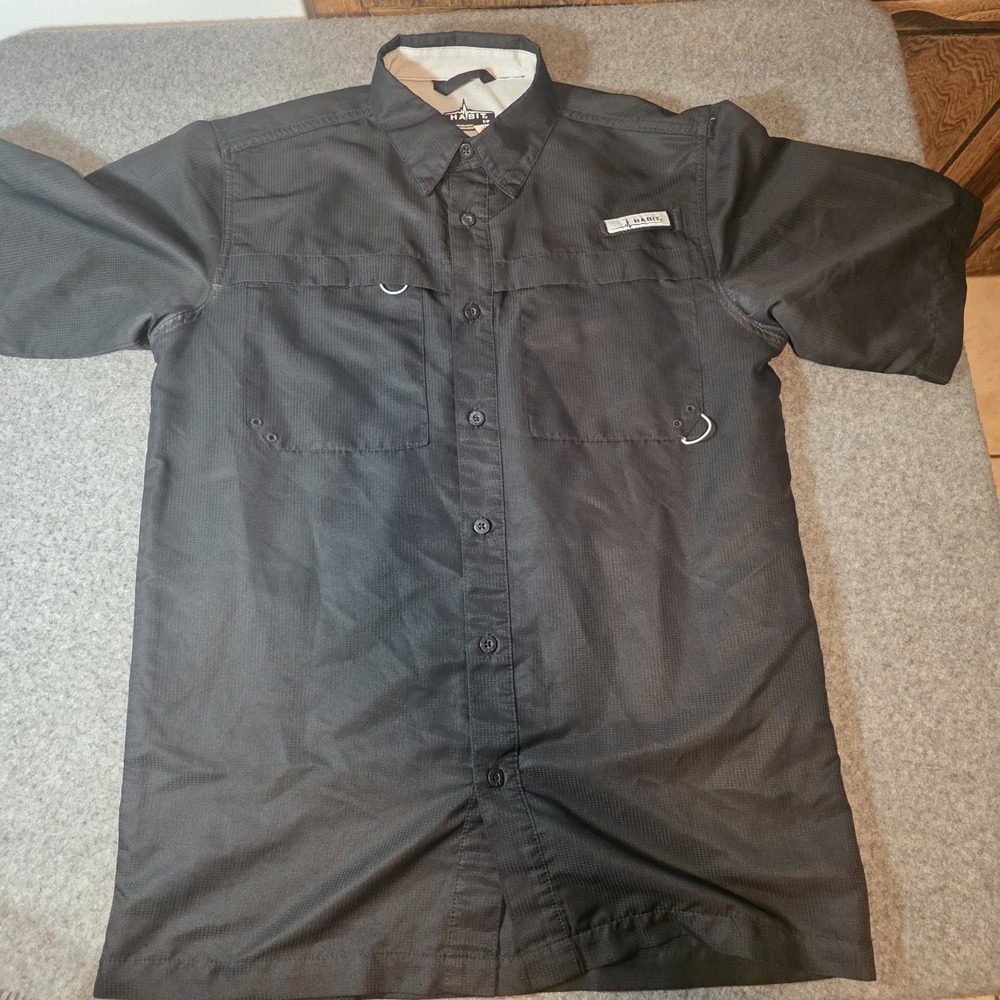 Habit Black Shortsleeve Button Up Fishing Shirt Mens Small T1